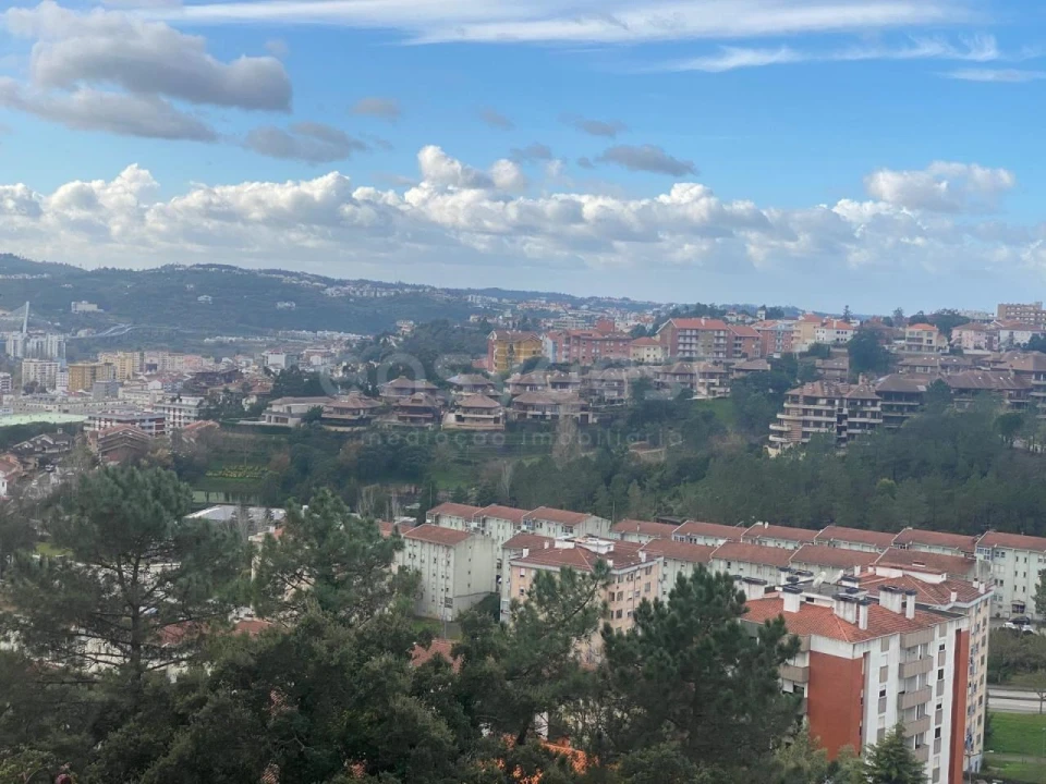 Apartamento T3 para Venda em Santo Antonio dos Olivais Foto 19