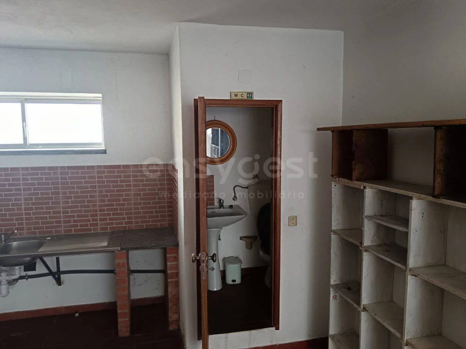 Armazém para Venda em Aljubarrota Foto 4