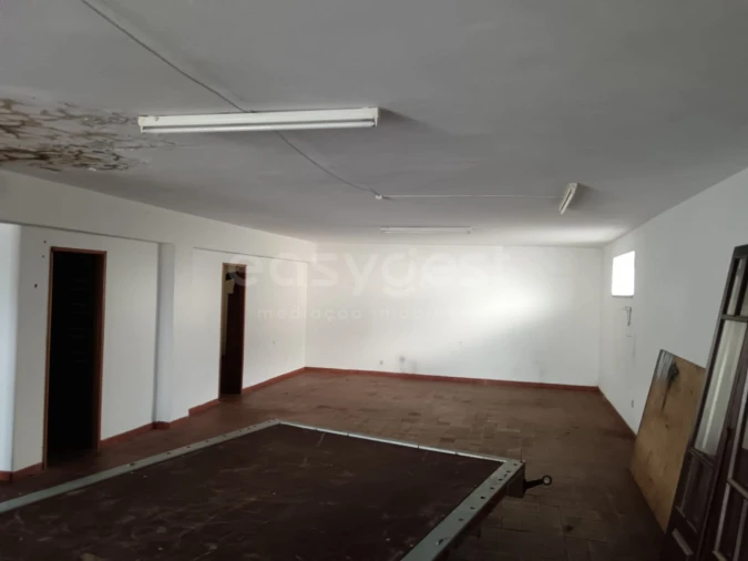 Armazém para Venda em Aljubarrota Foto 11