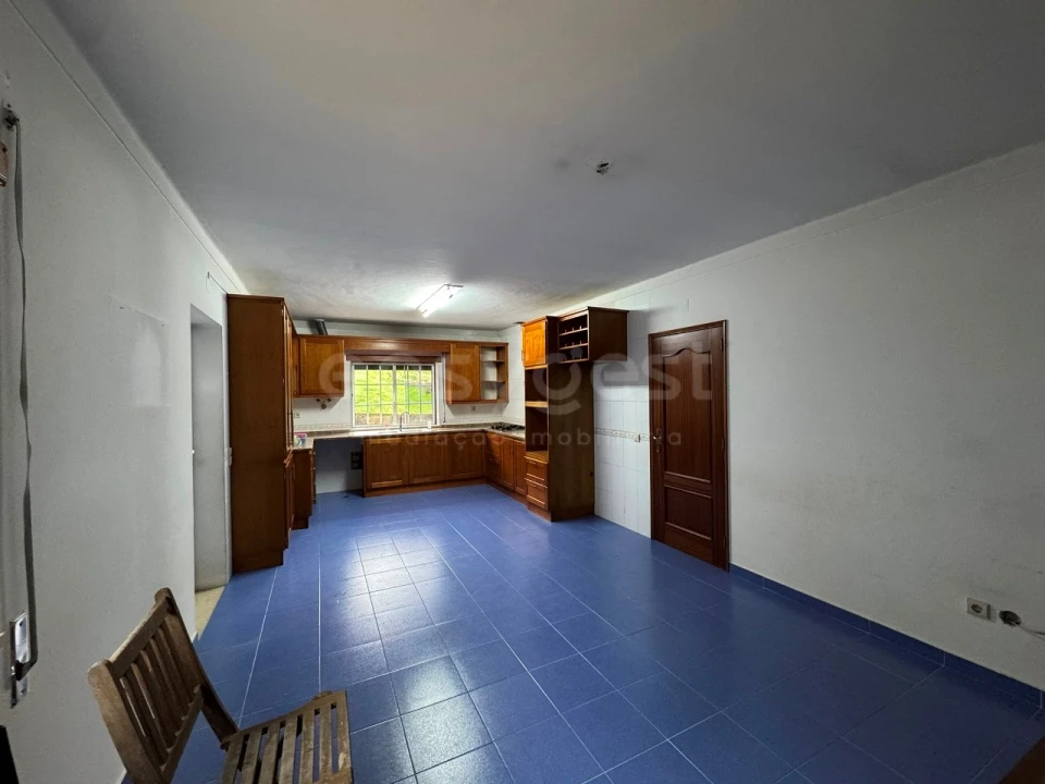 Moradia T3 para Venda em Serpins Foto 10