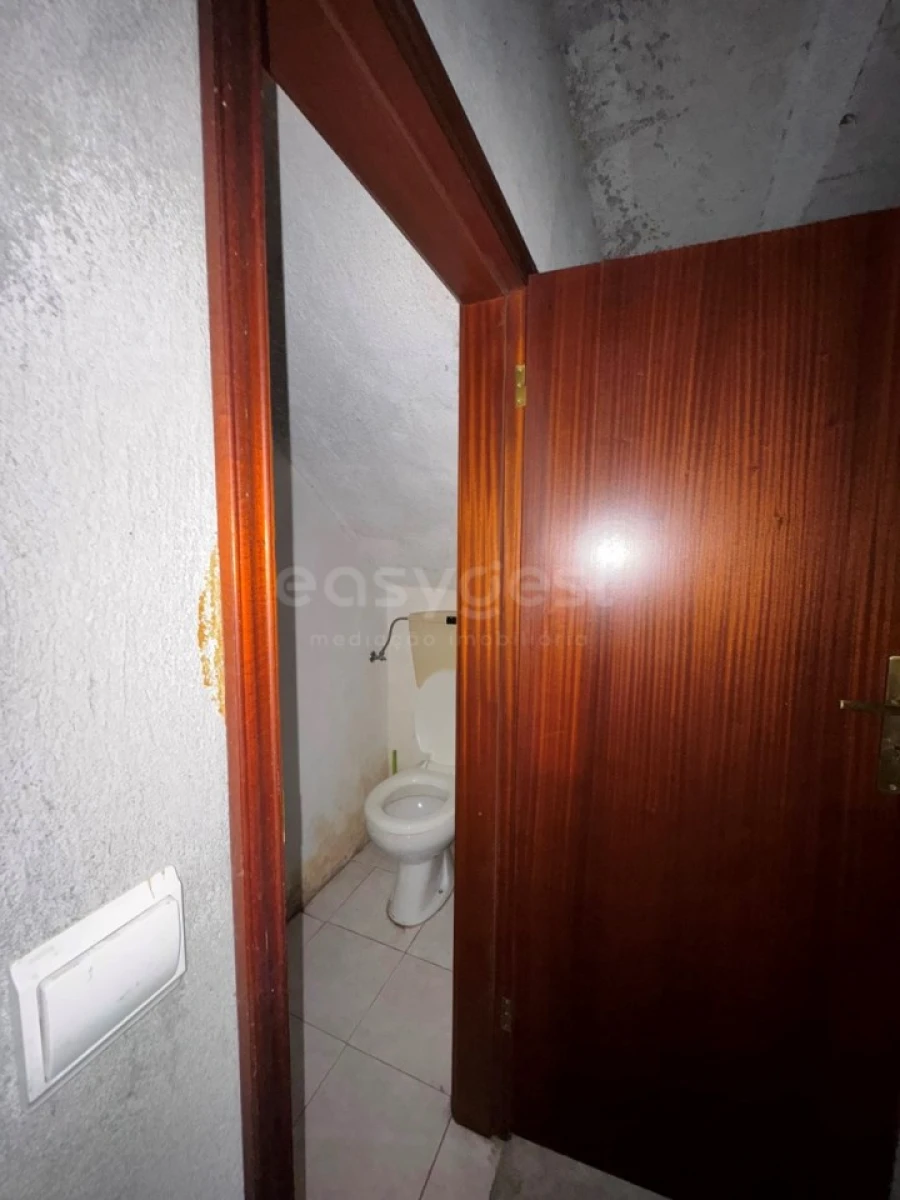 Moradia T3 para Venda em Serpins Foto 39