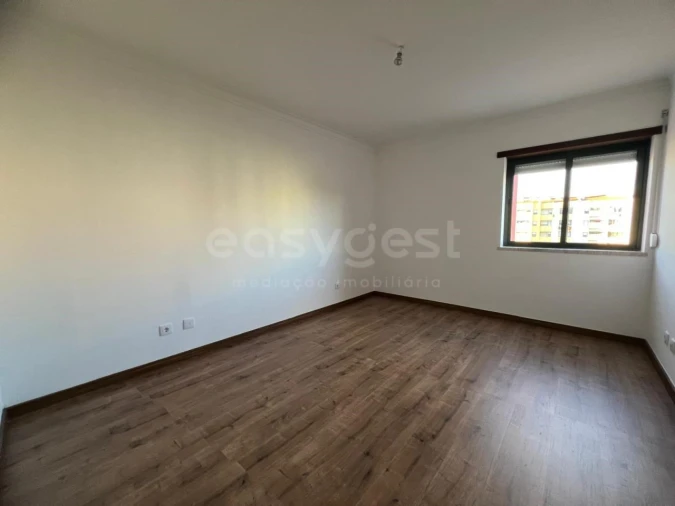 Apartamento T2 para Venda em Alhos Vedros Foto 5