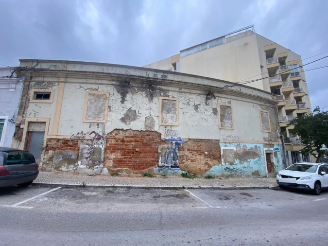 Prédio para Venda em Setubal (São Sebastião) Foto 1