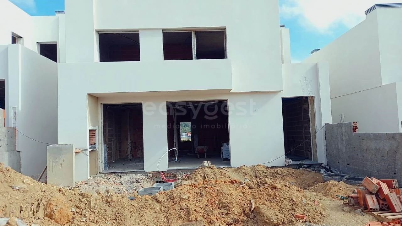 Moradia T4 para Venda em Mafra Foto 3