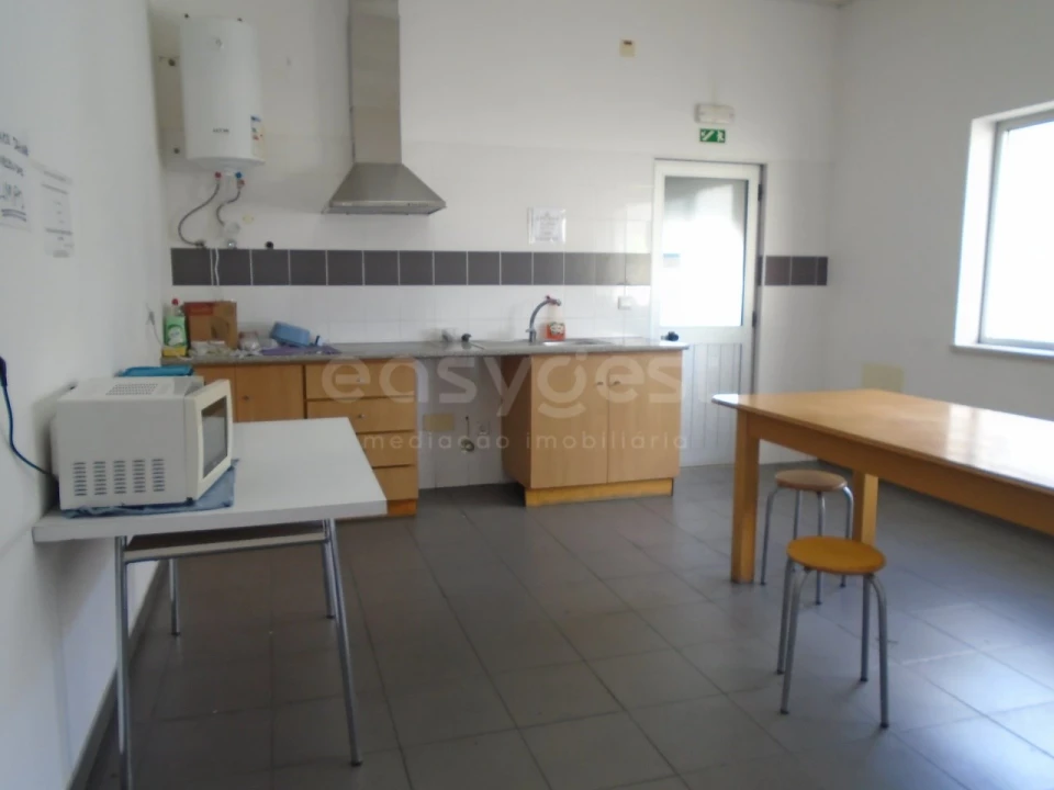 Armazém para Venda em Aljubarrota Foto 13