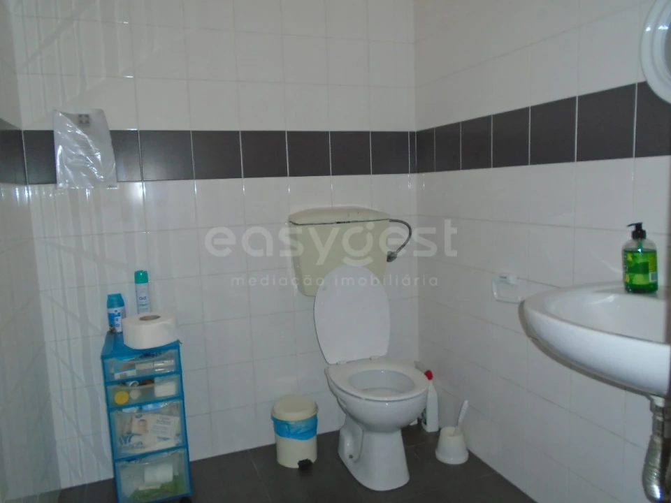 Armazém para Venda em Aljubarrota Foto 23