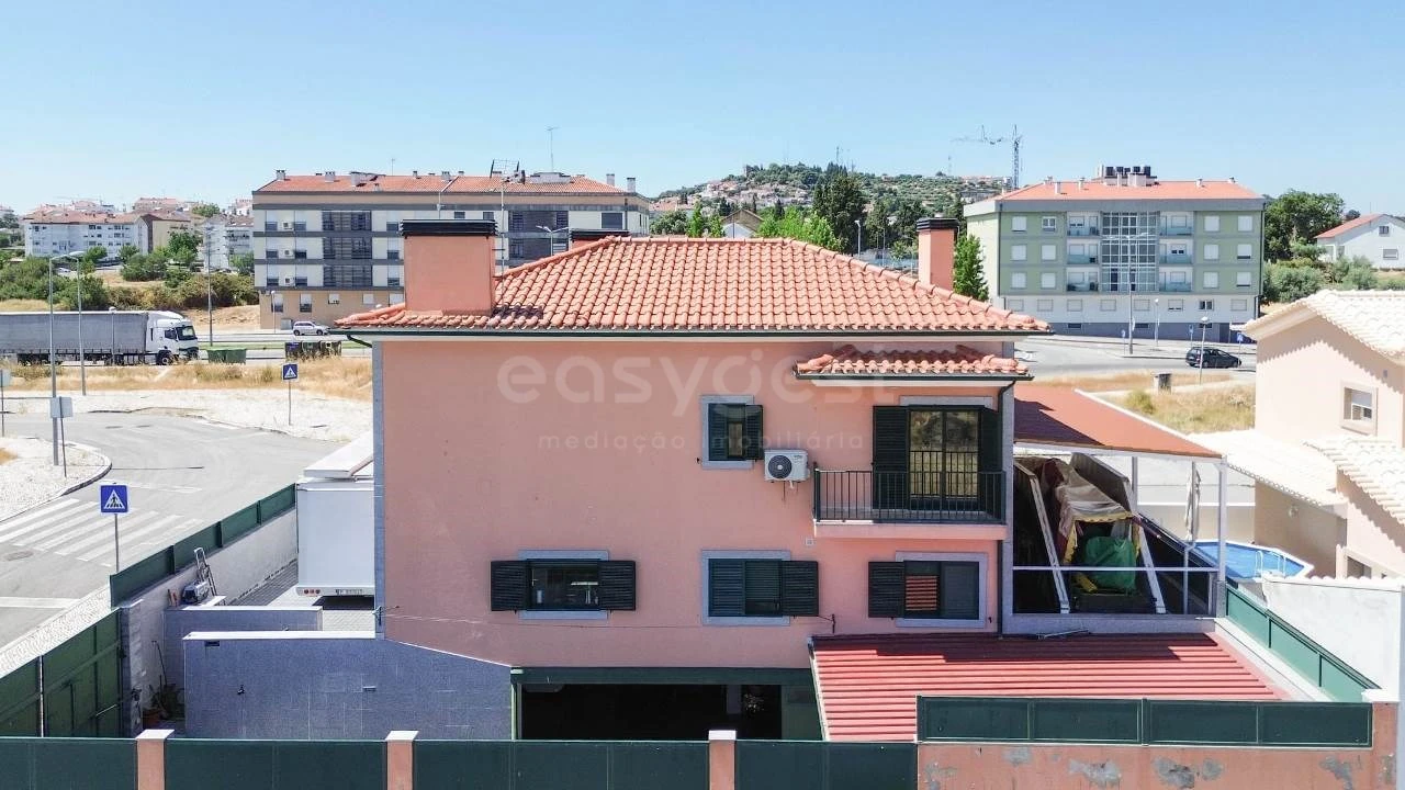 Moradia T4 para Venda em Castelo Branco Foto 78