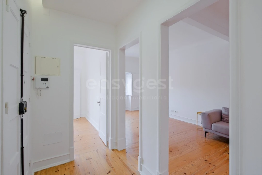 Apartamento T3 para Venda em Areeiro Foto 11