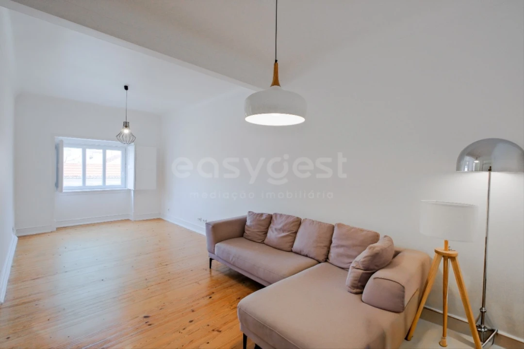 Apartamento T3 para Venda em Areeiro Foto 16