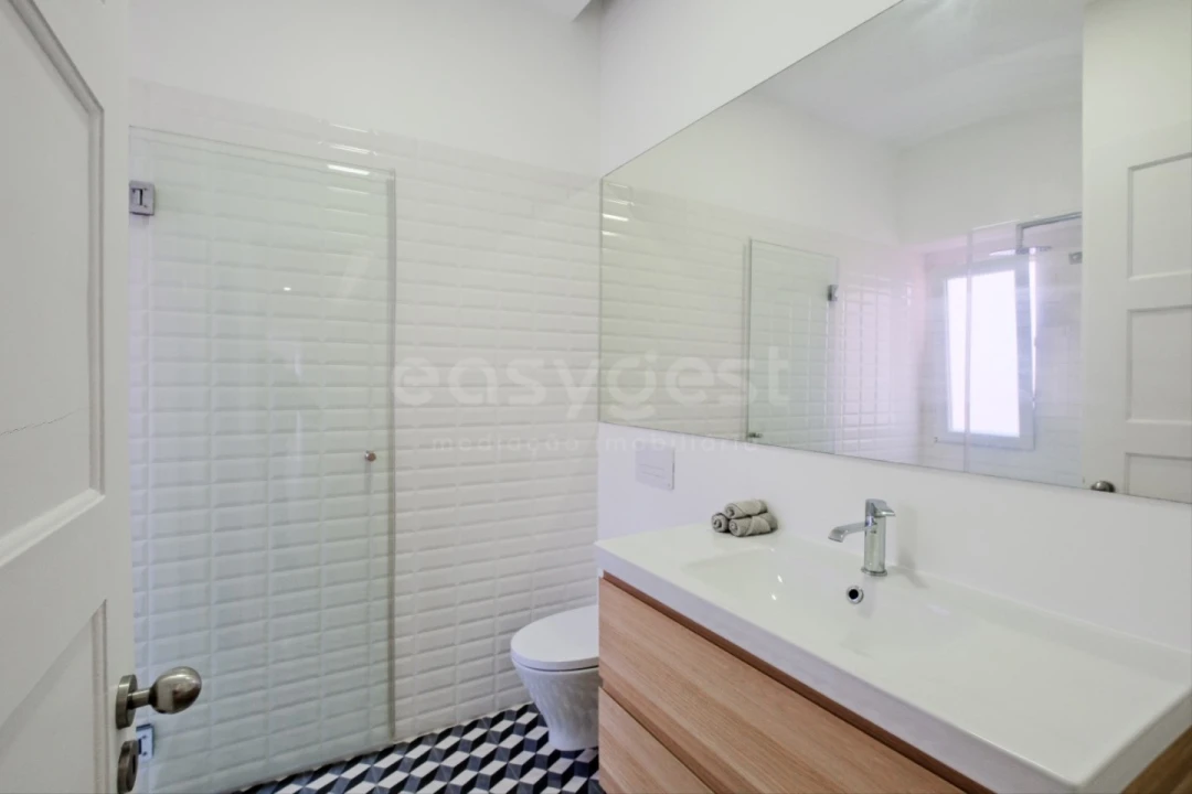 Apartamento T3 para Venda em Areeiro Foto 23