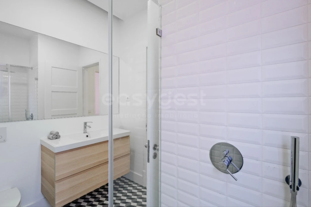 Apartamento T3 para Venda em Areeiro Foto 26