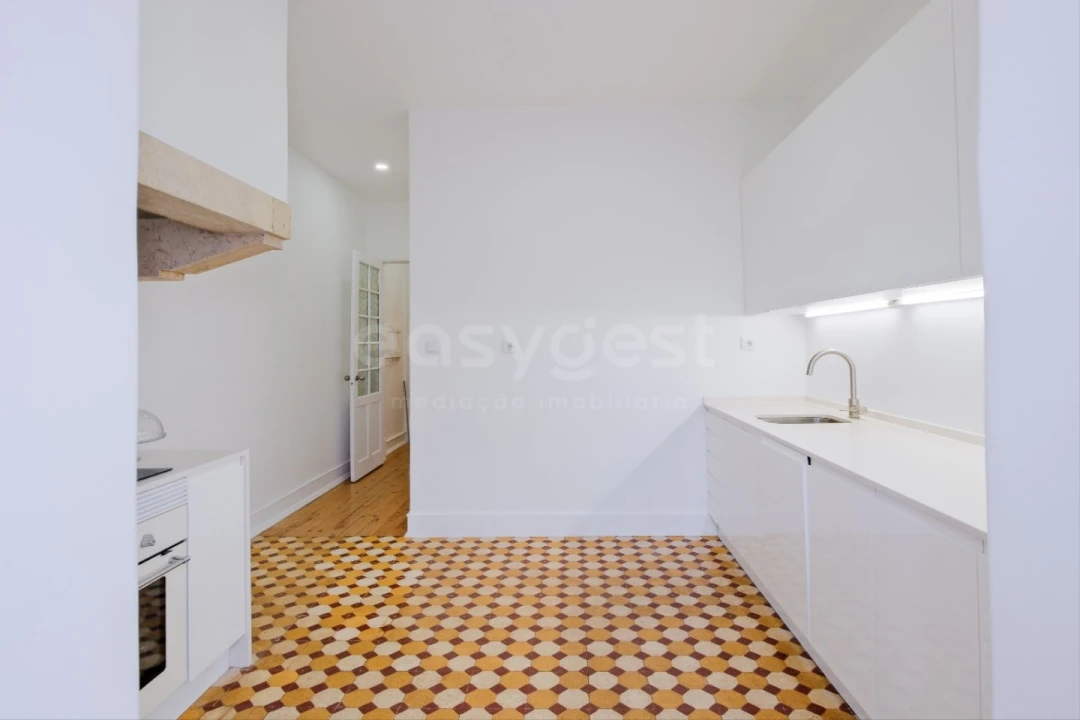 Apartamento T3 para Venda em Areeiro Foto 31