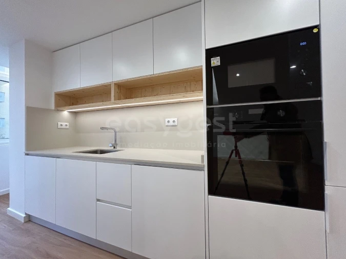 Apartamento T2 para Venda em São Domingos de Benfica Foto 8