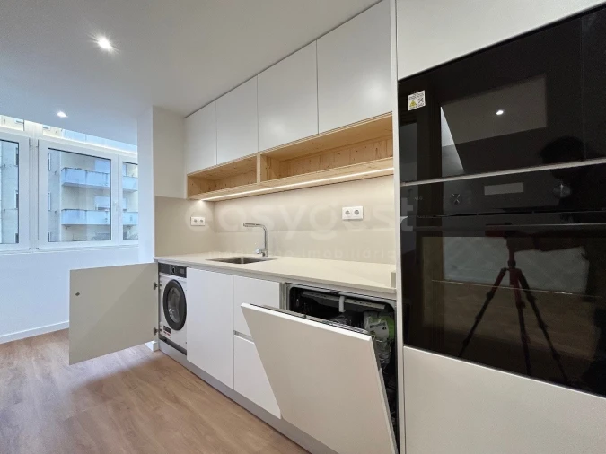 Apartamento T2 para Venda em São Domingos de Benfica Foto 9