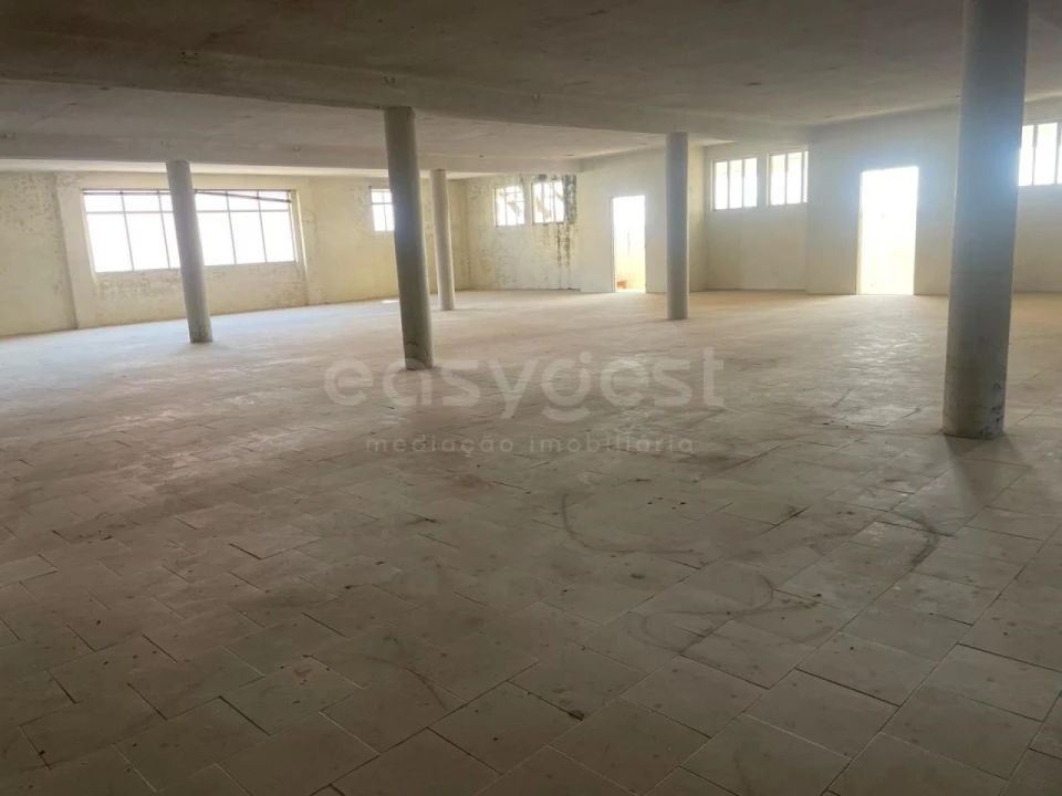 Armazém para Venda em Mangualde, Mesquitela e Cunha Alta Foto 6