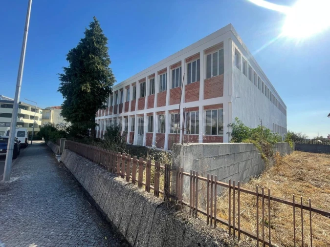 Armazém para Venda em Mangualde, Mesquitela e Cunha Alta Foto 1