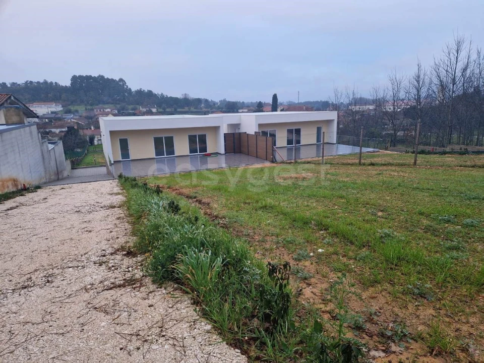 Moradia T3 para Venda em Arcos e Mogofores Foto 12