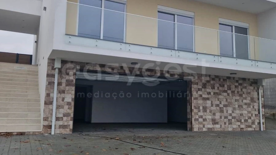 Moradia T3 para Venda em Arcos e Mogofores