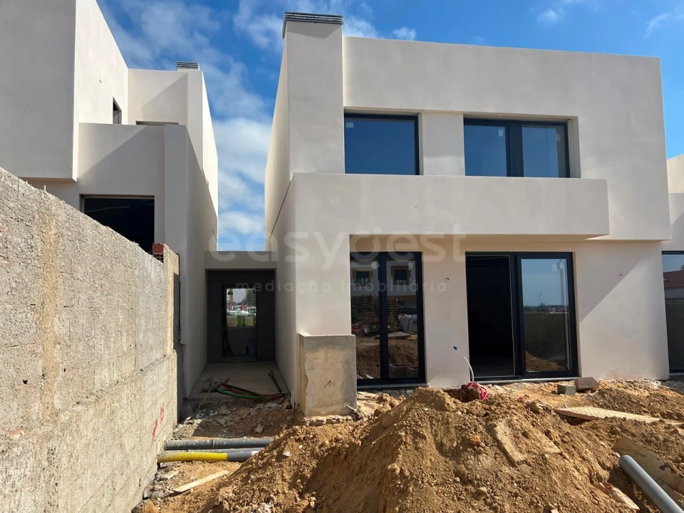 Moradia T4 para Venda em Mafra Foto 3