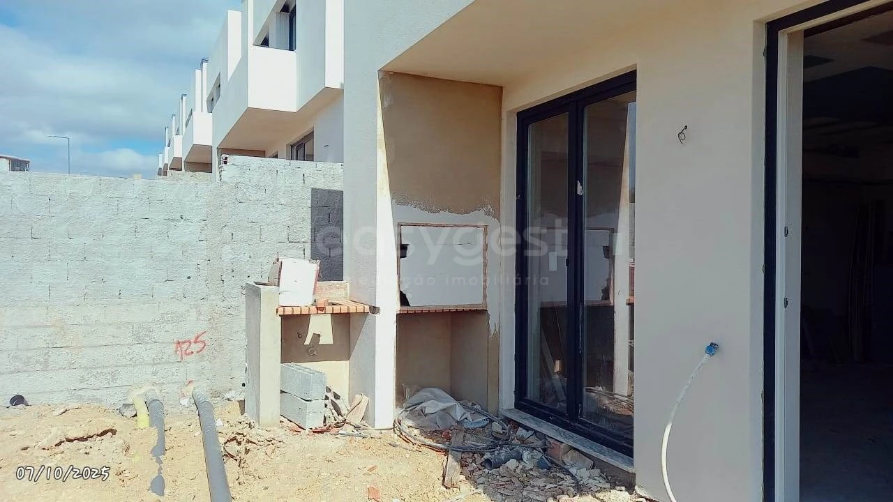 Moradia T4 para Venda em Mafra Foto 4