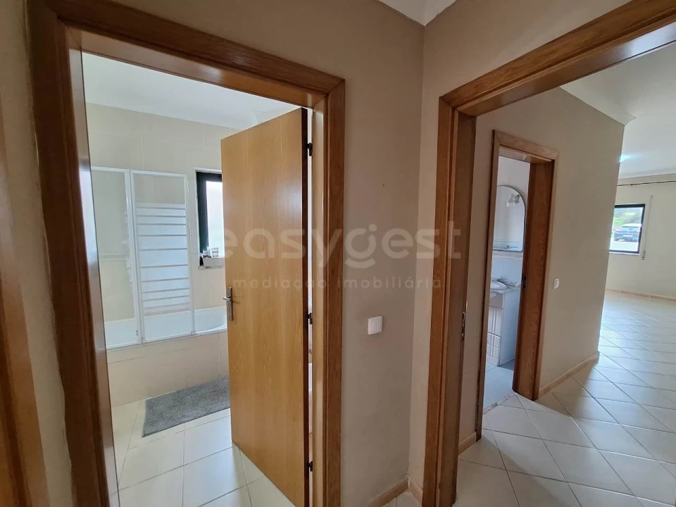 Apartamento T3 para Venda em Alvor Foto 13