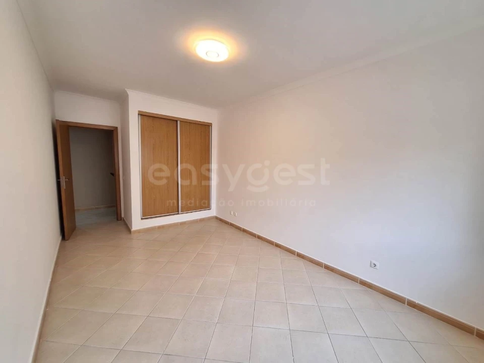 Apartamento T3 para Venda em Alvor Foto 14