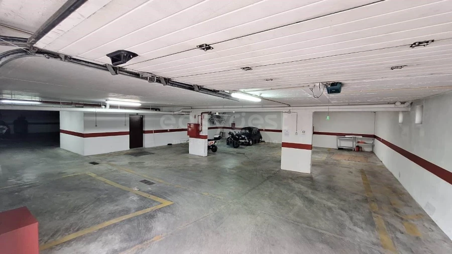 Apartamento T3 para Venda em Alvor Foto 2