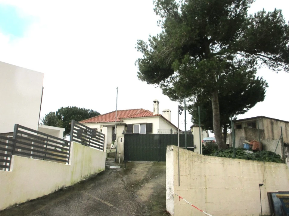 Moradia T4 para Venda em Rio de Mouro Foto 16