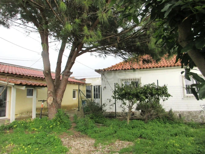 Moradia T4 para Venda em Rio de Mouro Foto 3