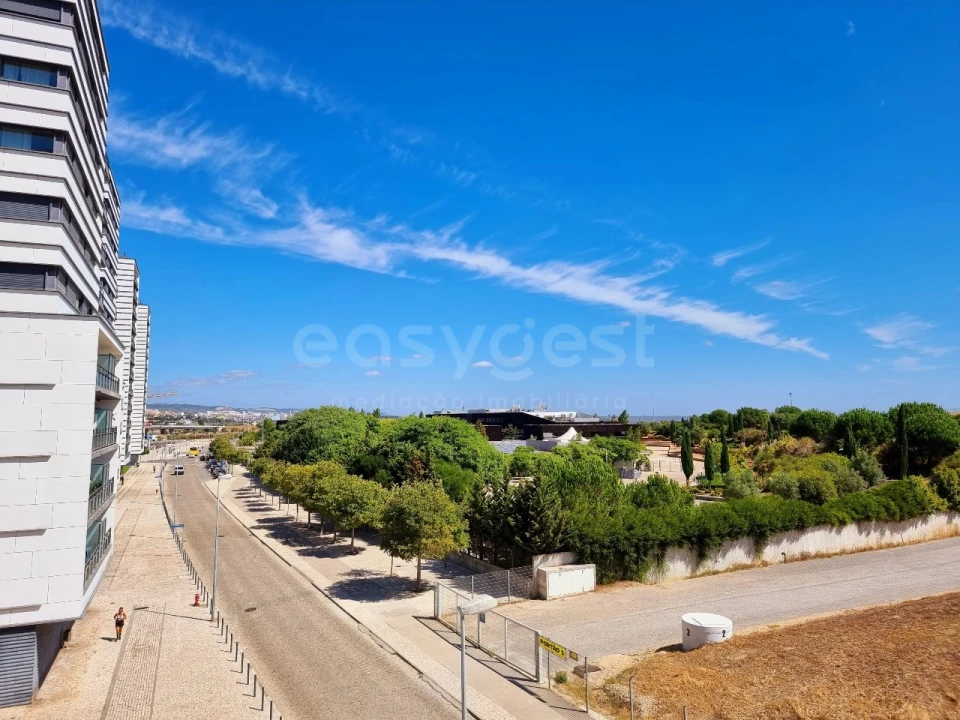 Apartamento T2 para Venda em Parque das Nações Foto 5
