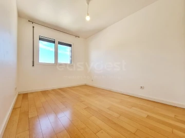Apartamento T2 para Venda em Parque das Nações
