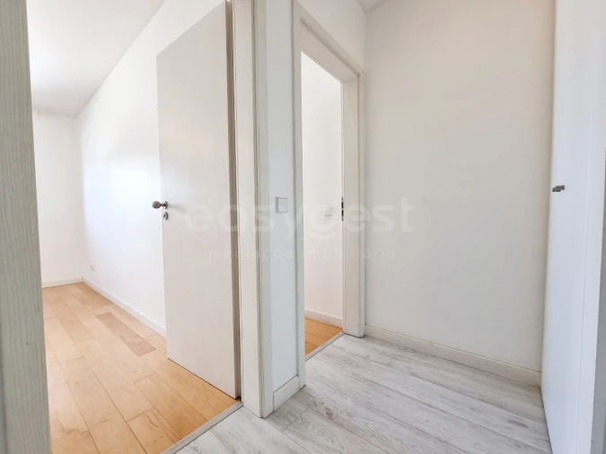 Apartamento T2 para Venda em Parque das Nações Foto 17
