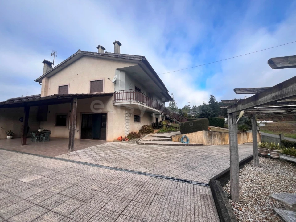 Moradia T5 para Venda em Belazaima do Chão, Castanheira do Vouga e Agadão Foto 4