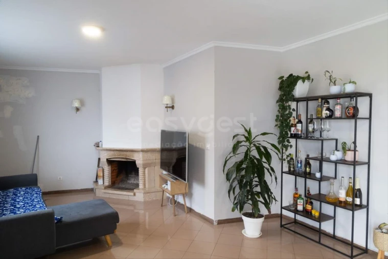 Moradia T3 para Venda em Santa Barbara Foto 8