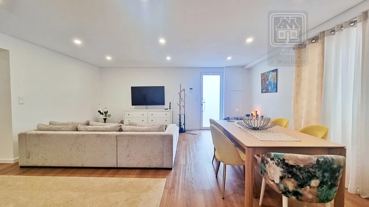 Apartamento T2 para Venda em Ponta Delgada (São José) Foto 8