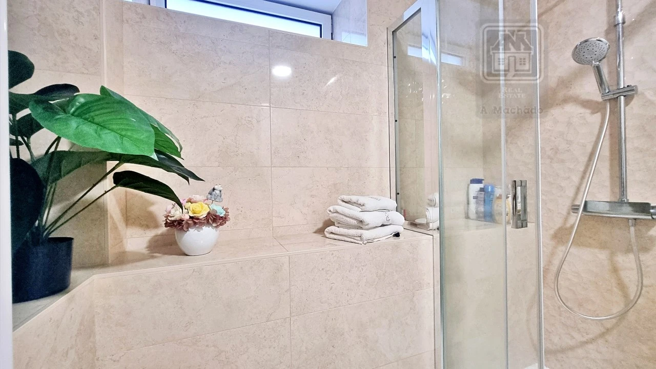 Apartamento T2 para Venda em Ponta Delgada (São José) Foto 36