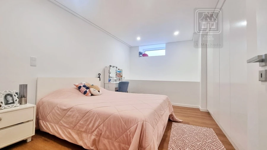 Apartamento T2 para Venda em Ponta Delgada (São José) Foto 23