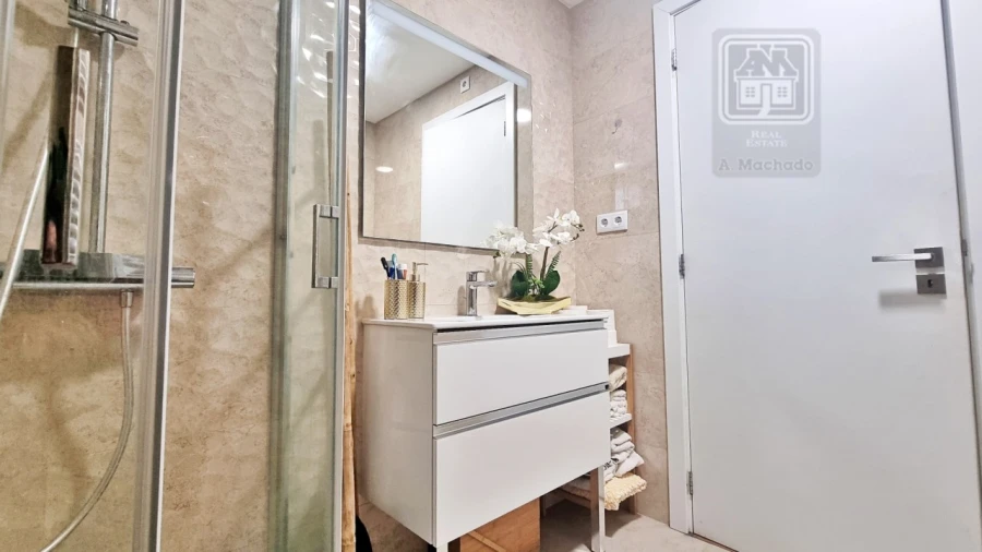 Apartamento T2 para Venda em Ponta Delgada (São José) Foto 32