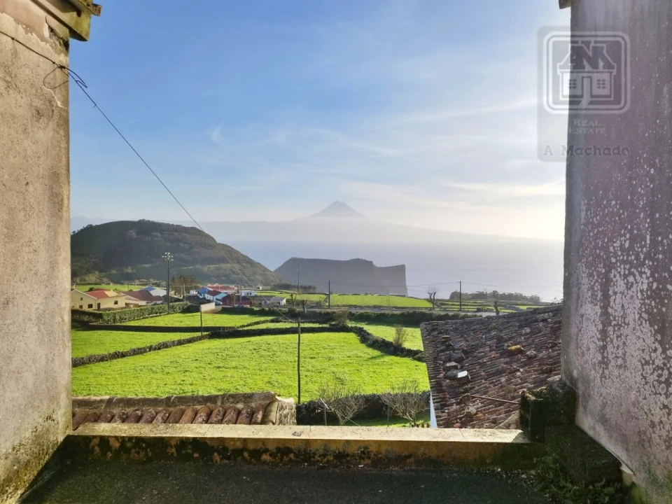 Moradia T4 para Venda em Velas (São Jorge) Foto 3