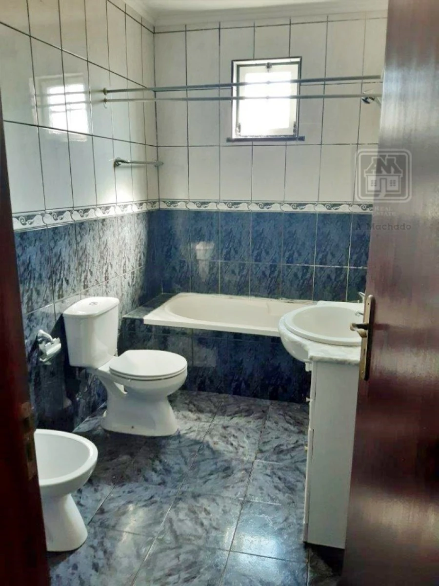 Moradia T4 para Venda em Velas (São Jorge) Foto 9