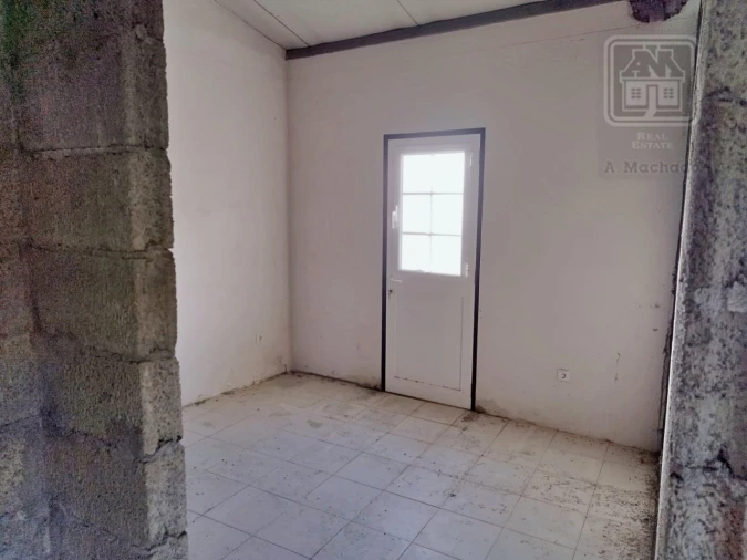Moradia T4 para Venda em Velas (São Jorge) Foto 30