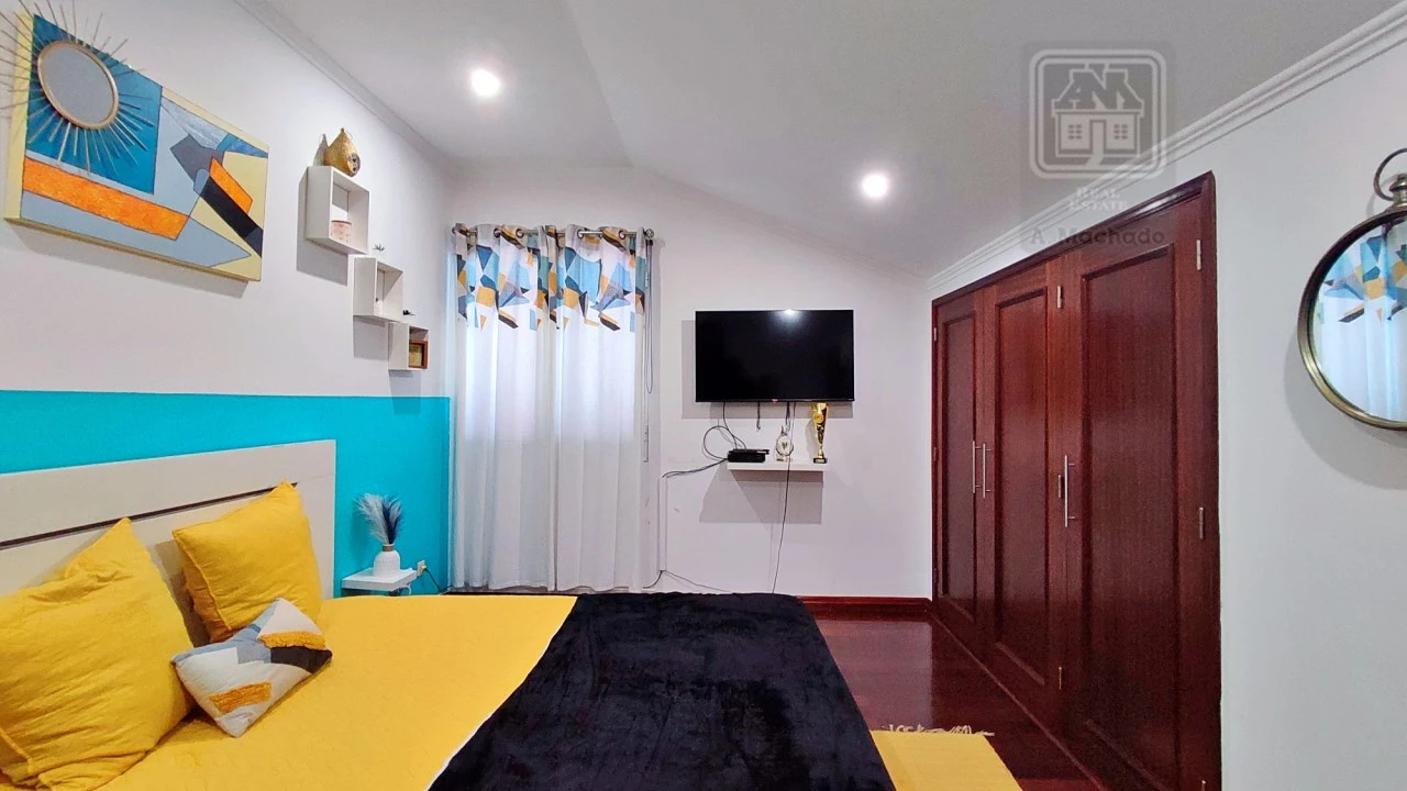 Moradia T7 para Venda em Fenais da Luz Foto 41