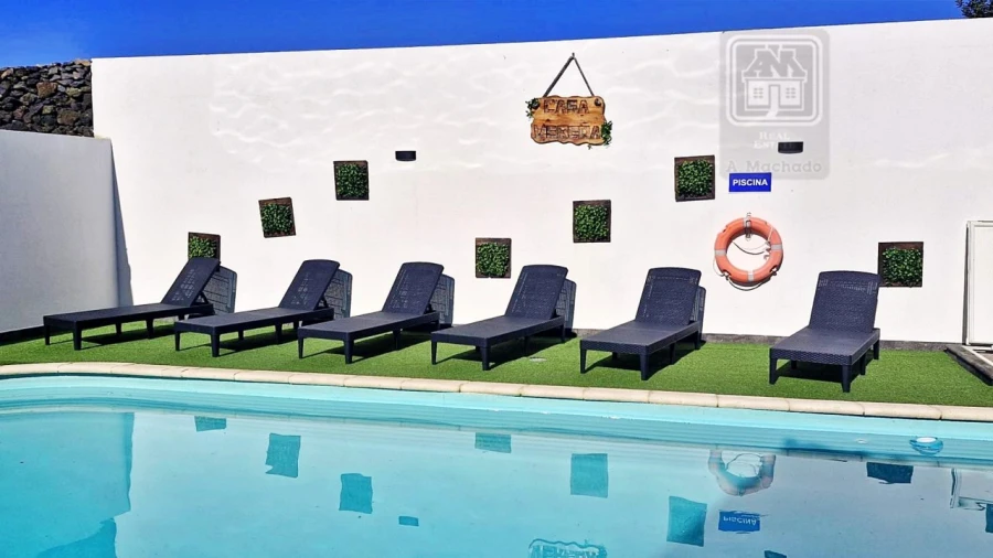 Moradia T7 para Venda em Fenais da Luz Foto 8