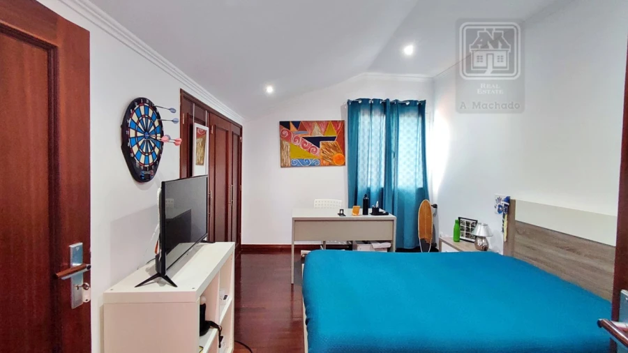 Moradia T7 para Venda em Fenais da Luz Foto 38