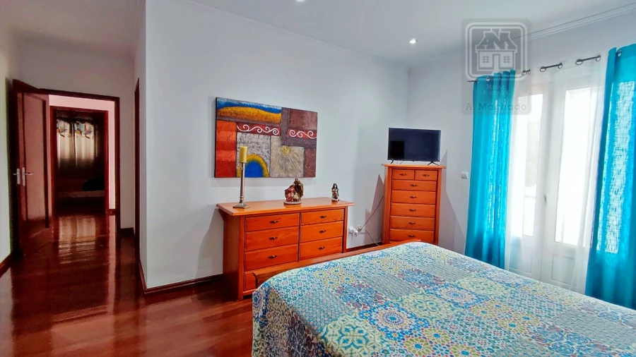 Moradia T7 para Venda em Fenais da Luz Foto 28