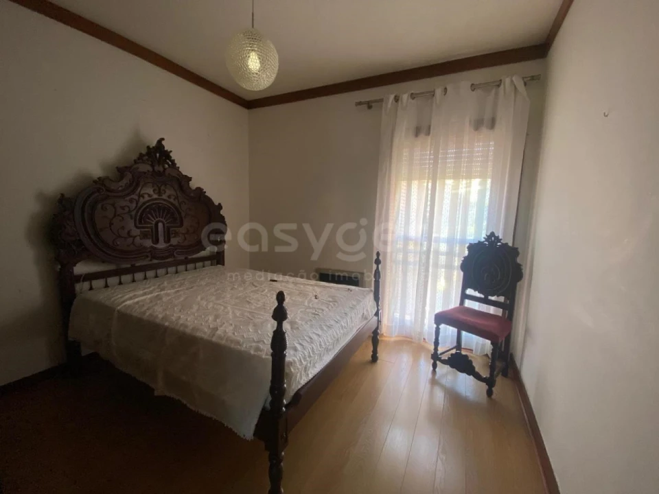 Apartamento T2 para Arrendamento em Sé Nova, Santa Cruz, Almedina e São Bartolomeu Foto 6