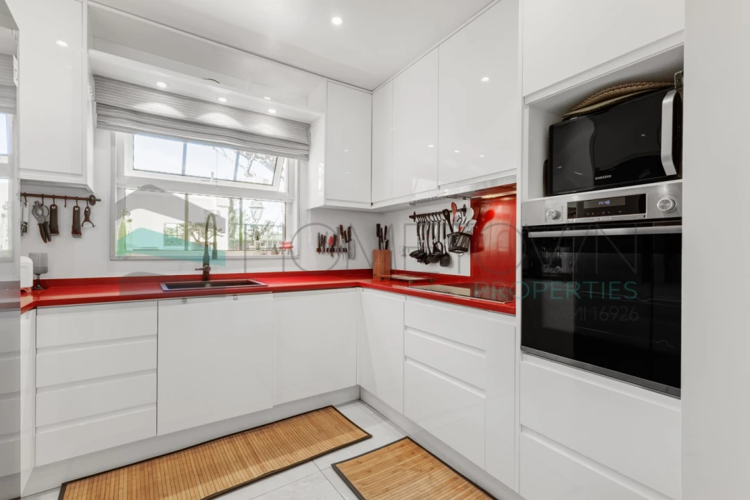 Apartamento T2 para Venda em Quarteira Foto 8