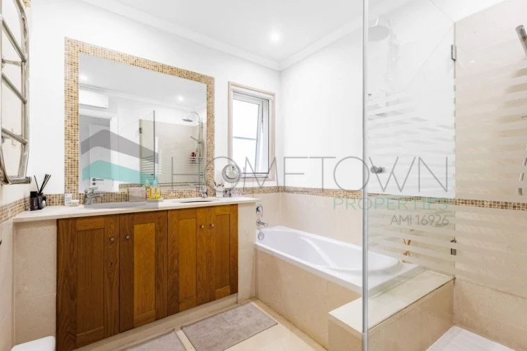 Apartamento T2 para Venda em Quarteira Foto 18