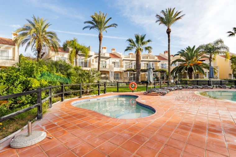 Apartamento T2 para Venda em Quarteira Foto 27