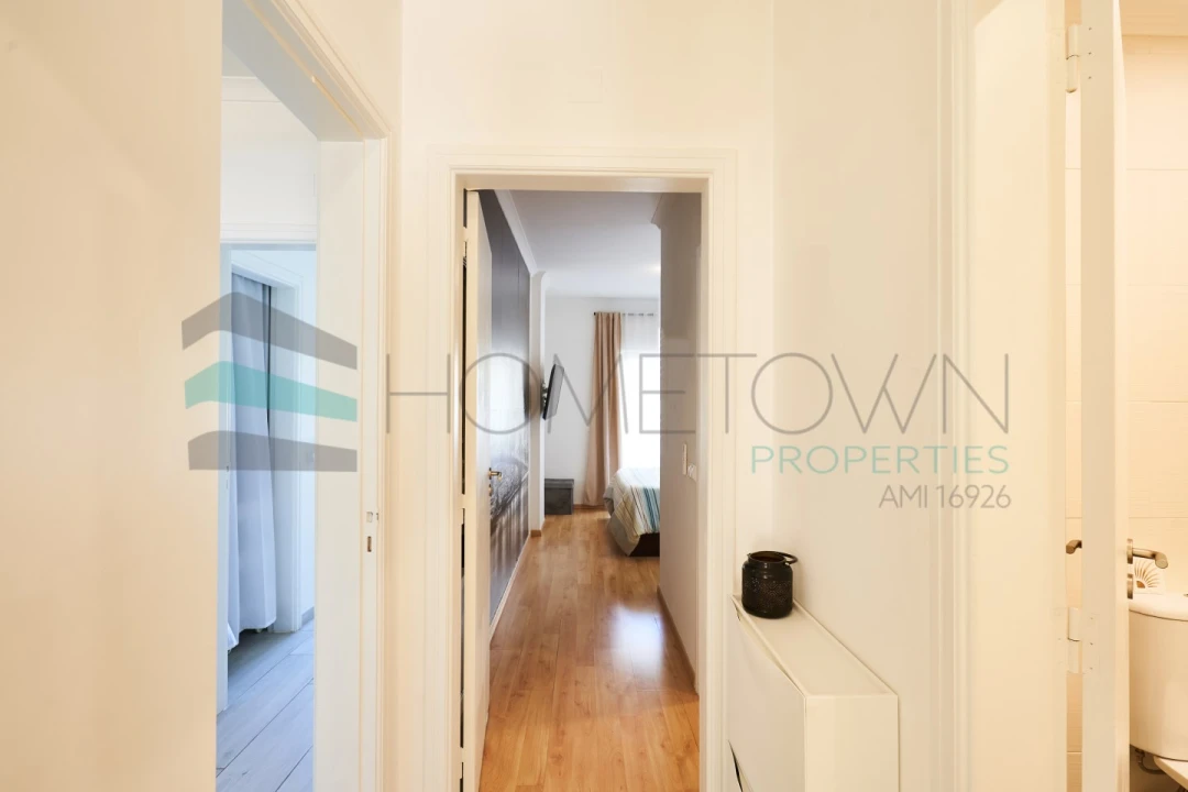 Apartamento T2 para Venda em Quarteira Foto 2